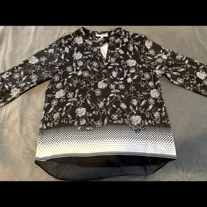 Black & White Floral Blouse. BRAND NEW never worn